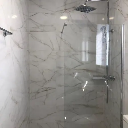 Compostela - Bosque Encantado サンティアゴ・デ・コンポステーラ