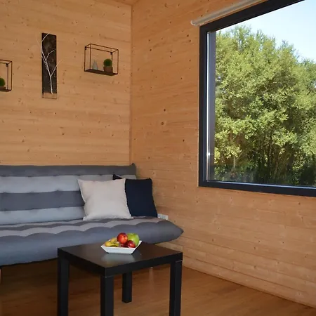 キャンプ場 Compostela - Bosque Encantado サンティアゴ・デ・コンポステーラ